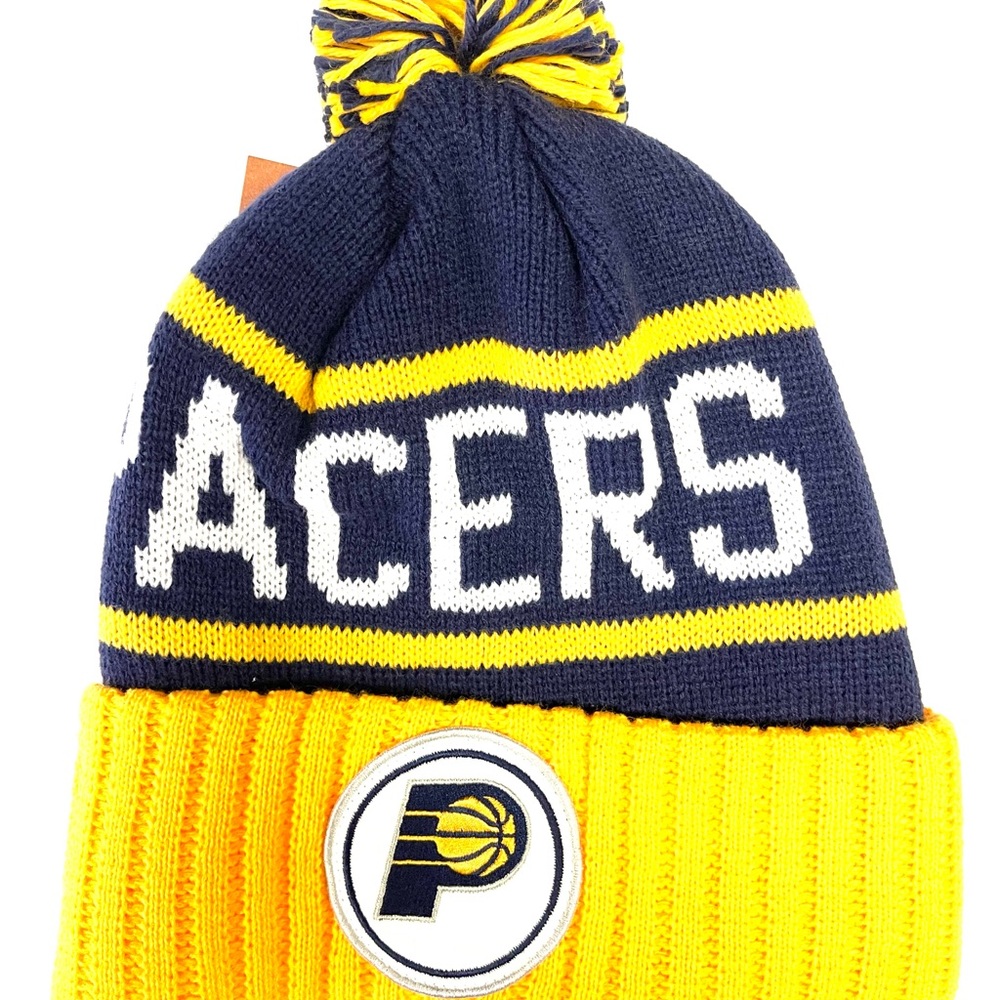 Mitchell & Ness NBA Indiana Pacers Pom Beanie / Team Color